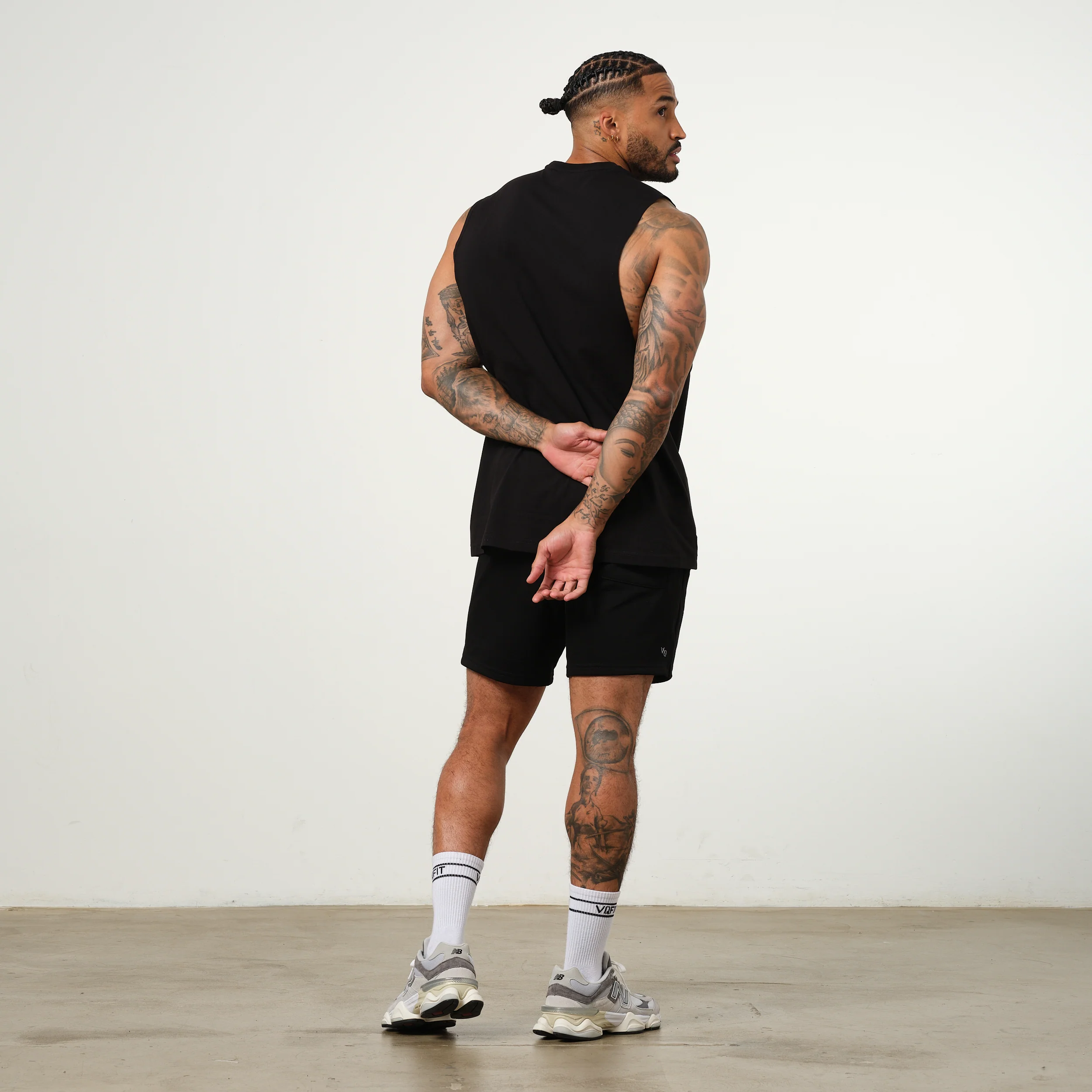 Vanquish Essential Black Oversized Sleeveless T Shirt - Image 3