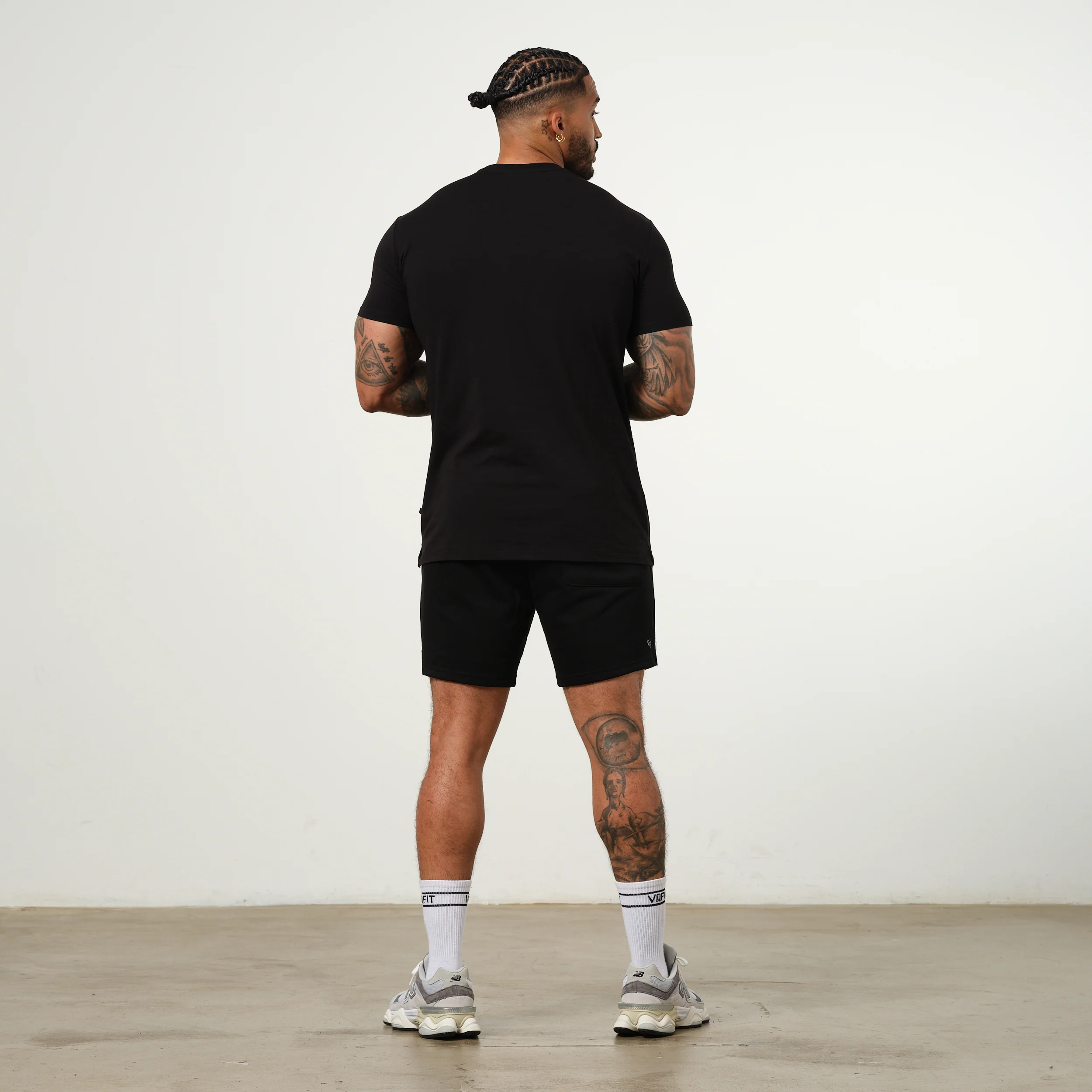 Vanquish Essential Black Regular Fit Shorts - Image 3