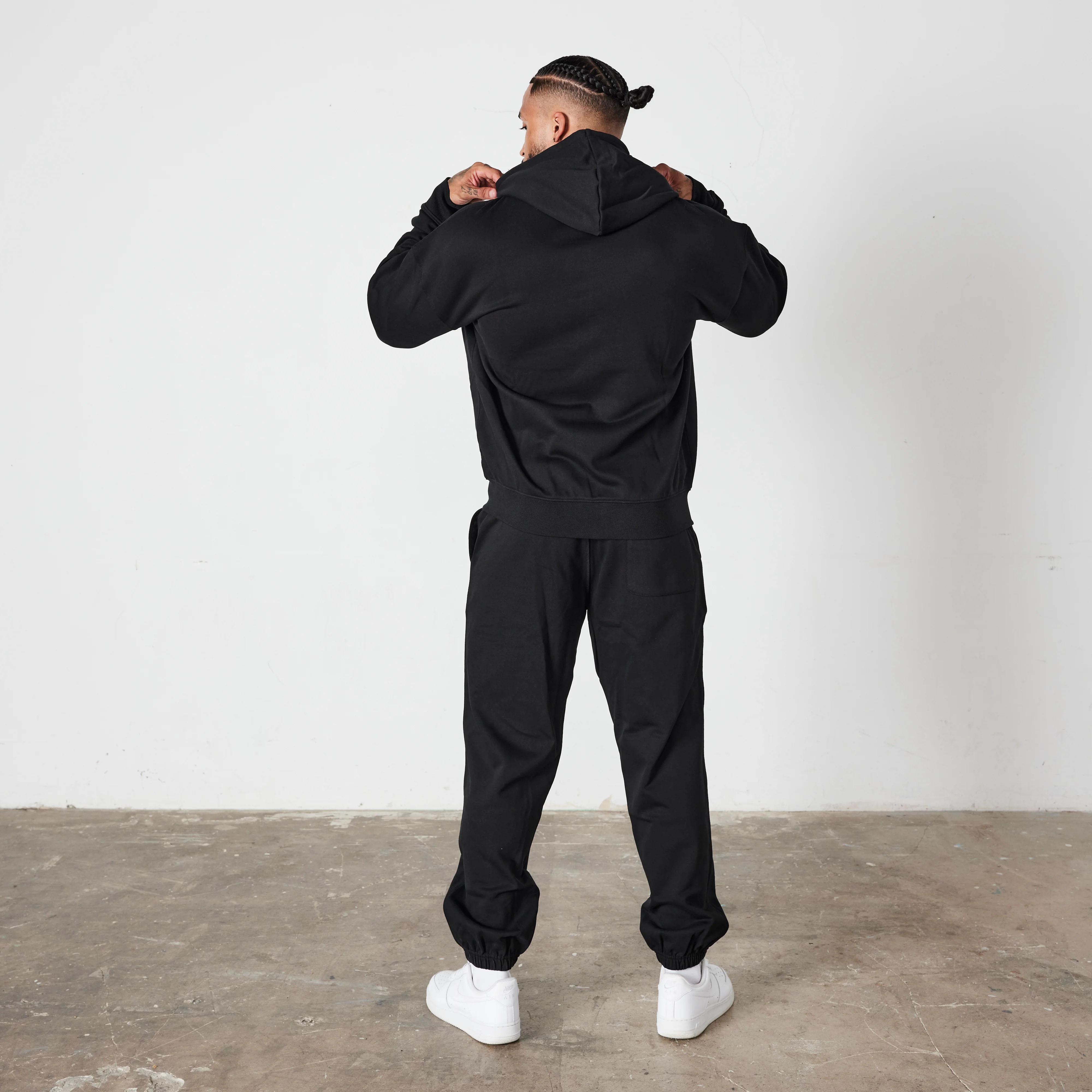 Vanquish Essential Black Oversized Full Zip Hoodie - Image 4